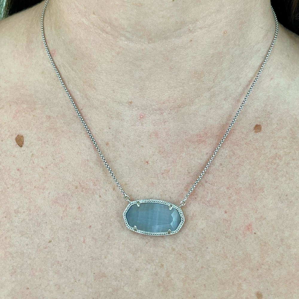 KENDRA SCOTT Dylan Pendant Necklace